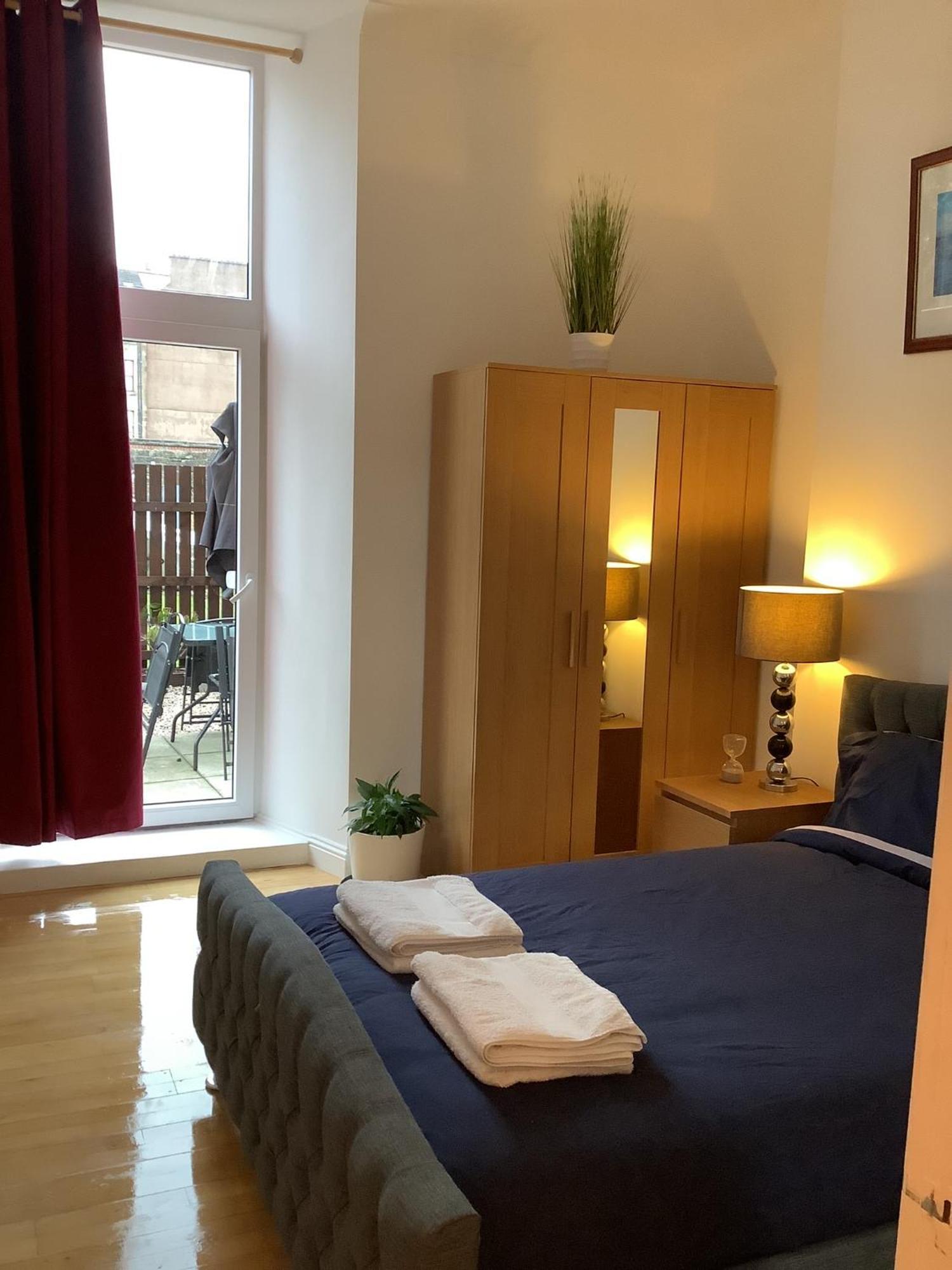 Ground Floor Apartment With Garden Glasgow Kültér fotó